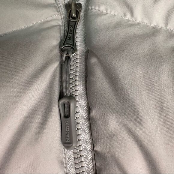 Marmot Montreal Women's 700 Down Puffer Coat - Glacier Grey | Size M - Picture 10 of 13